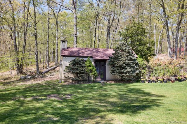 14 Castleton Drive, Highland Mills, NY 10930