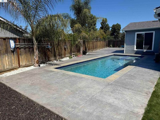 35539 Dee Pl, Fremont, CA 94536
