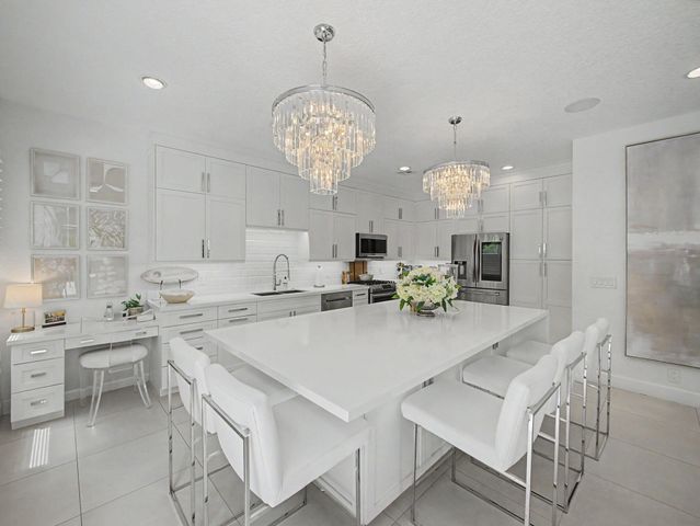 6620 NW 42nd Way, Boca Raton, FL 33496