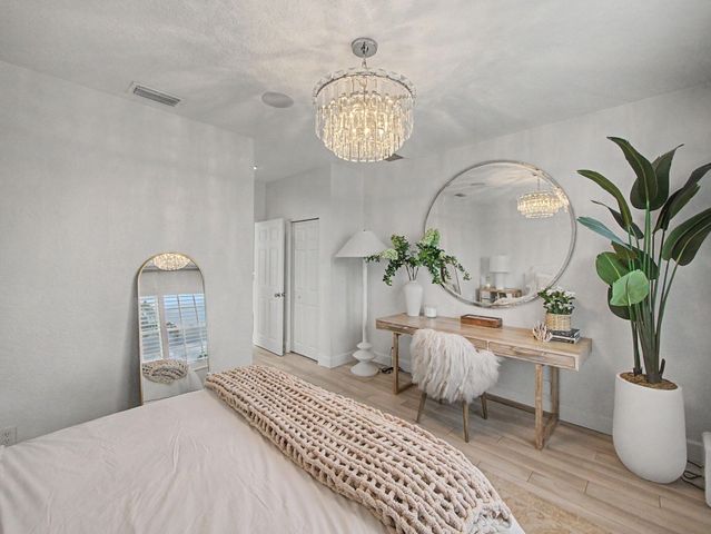 6620 NW 42nd Way, Boca Raton, FL 33496