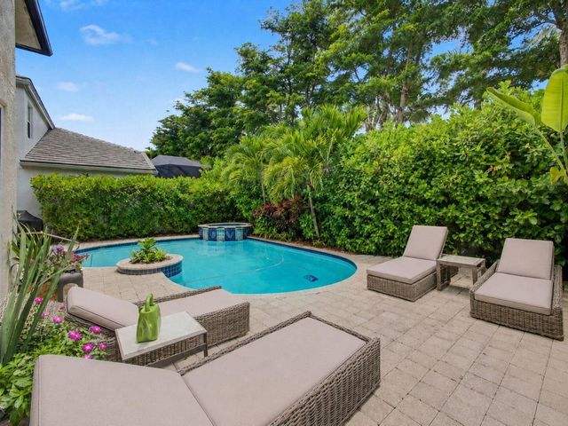 6620 NW 42nd Way, Boca Raton, FL 33496