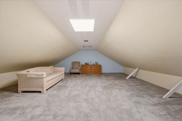 2219 Nantucket Drive, Houston, TX 77057