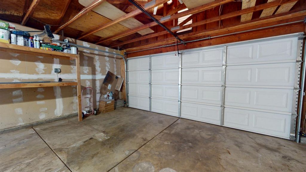 Image 20 of property listing at 101 Oak Court, Chowchilla, CA 93610