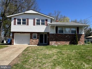 309 BELLE ARBOR DR, Cherry Hill, NJ 08034