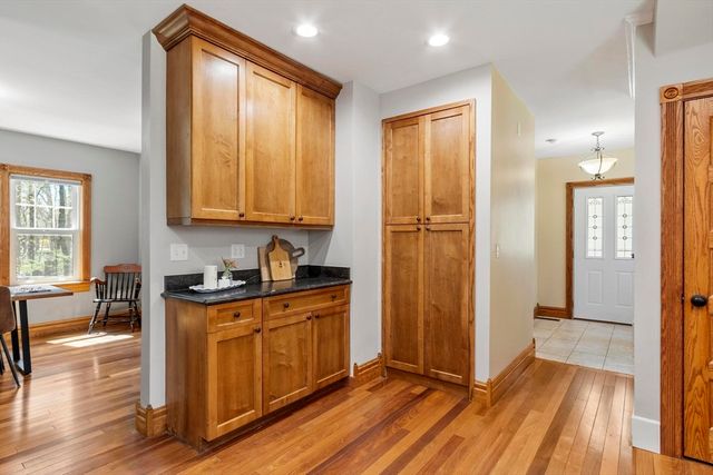 203 Main St, Acton, MA 01720