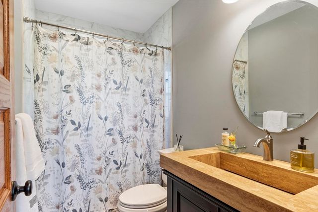 203 Main St, Acton, MA 01720