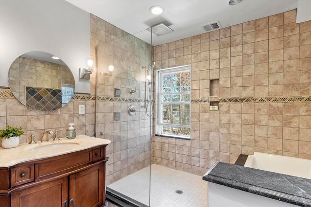 203 Main St, Acton, MA 01720