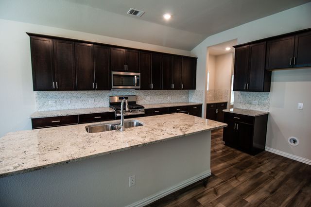 1202 Sweetleaf Street, Melissa, TX 75454