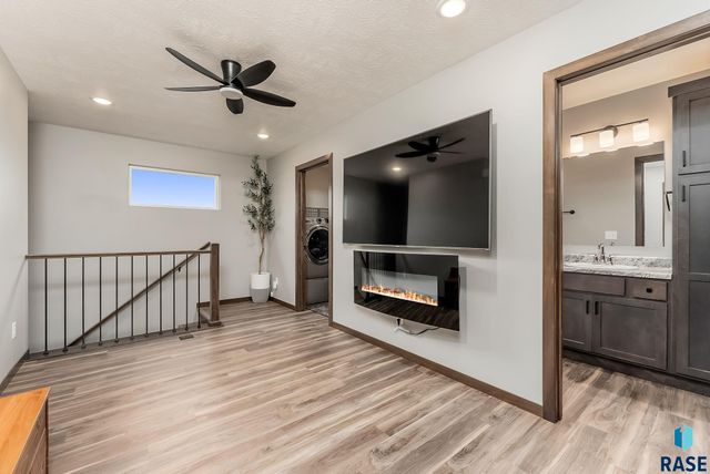 3401 S Chalice Pl Place, Sioux Falls, SD 57106