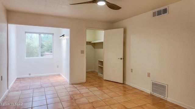 724 W Rio San Pedro, Green Valley, AZ 85614
