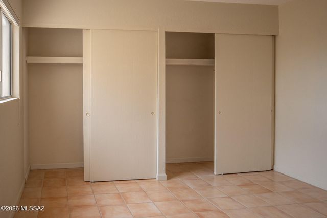 724 W Rio San Pedro, Green Valley, AZ 85614