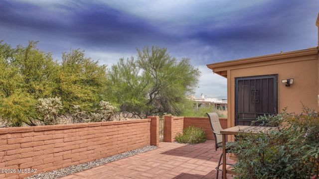 724 W Rio San Pedro, Green Valley, AZ 85614