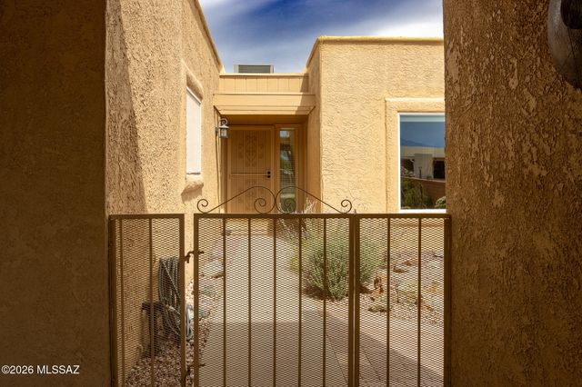 724 W Rio San Pedro, Green Valley, AZ 85614