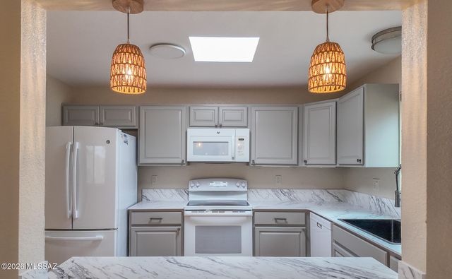 724 W Rio San Pedro, Green Valley, AZ 85614