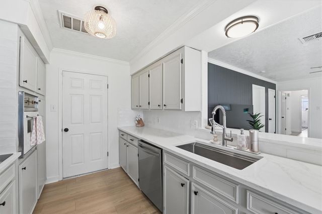 4122 Donerail Drive, Pasadena, TX 77503