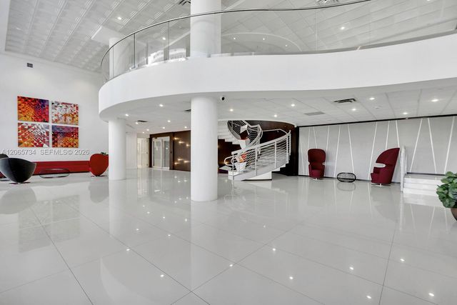 5701 Collins Avenue 319, Miami Beach, FL 33140