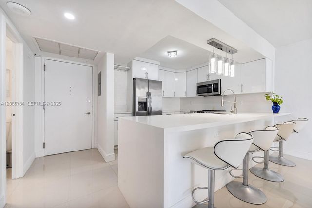 5701 Collins Avenue 319, Miami Beach, FL 33140