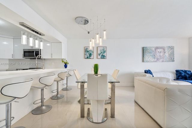 5701 Collins Avenue 319, Miami Beach, FL 33140
