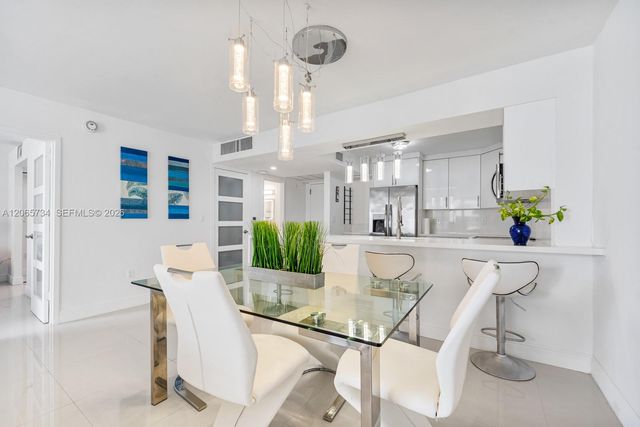 5701 Collins Avenue 319, Miami Beach, FL 33140