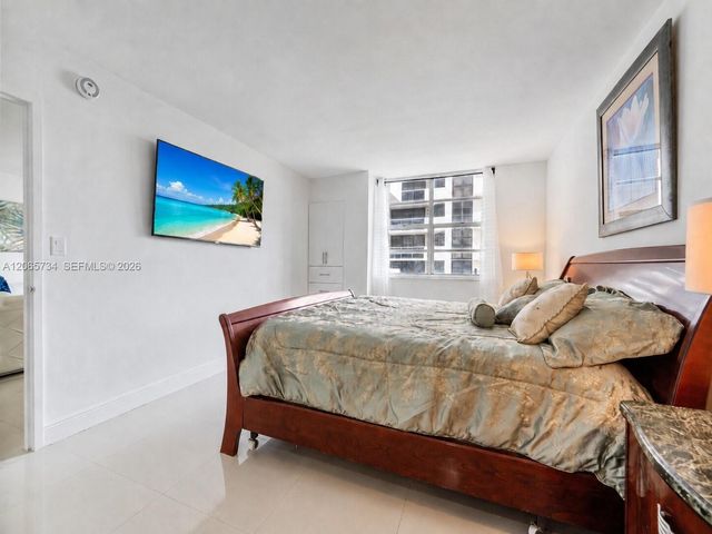 5701 Collins Avenue 319, Miami Beach, FL 33140