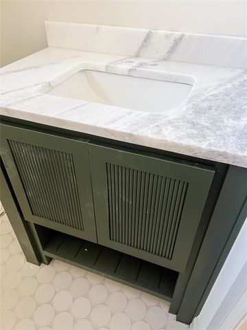 1708 Parkwood Avenue, Edmond, OK 73034