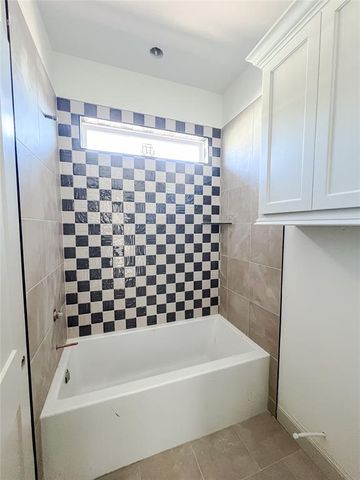 1708 Parkwood Avenue, Edmond, OK 73034