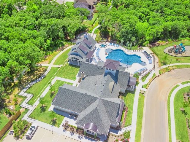 1708 Parkwood Avenue, Edmond, OK 73034