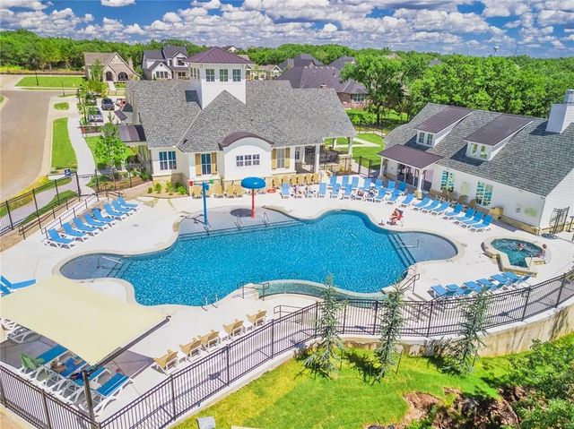 1708 Parkwood Avenue, Edmond, OK 73034