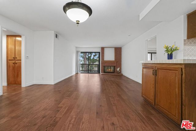8512 Tuscany Avenue 302, Playa Del Rey, CA 90293