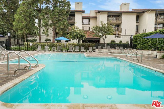 8512 Tuscany Avenue 302, Playa Del Rey, CA 90293