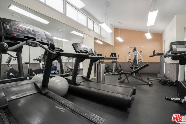 8512 Tuscany Avenue 302, Playa Del Rey, CA 90293