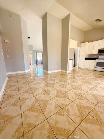 17074 Grand Mammoth Place, Victorville, CA 92394