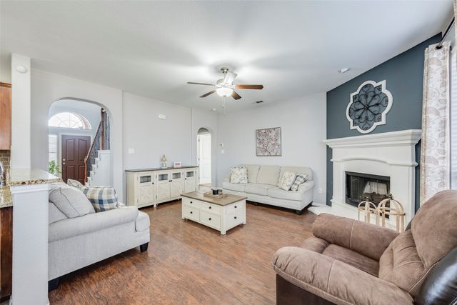 2717 TWINFLOWER Drive, Fort Worth, TX 76244