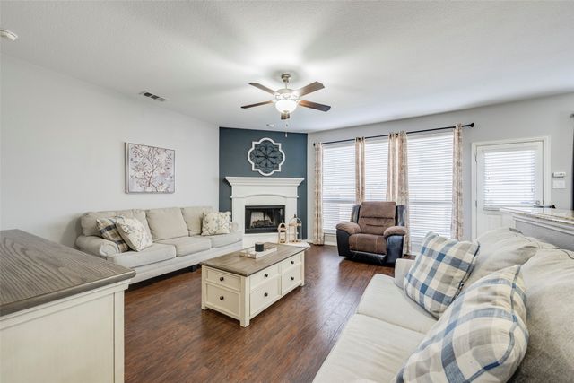 2717 TWINFLOWER Drive, Fort Worth, TX 76244