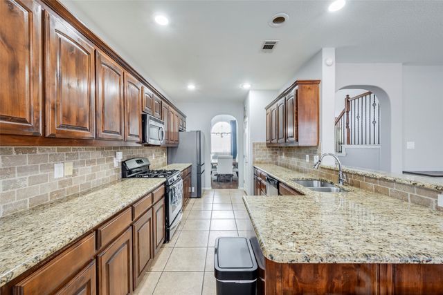 2717 TWINFLOWER Drive, Fort Worth, TX 76244