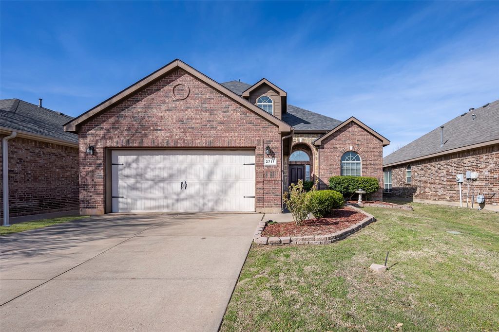 2717 TWINFLOWER Drive, Fort Worth, TX 76244