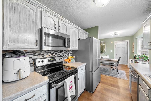 1700 Cedar Springs Cir, Clarksville, TN 37042