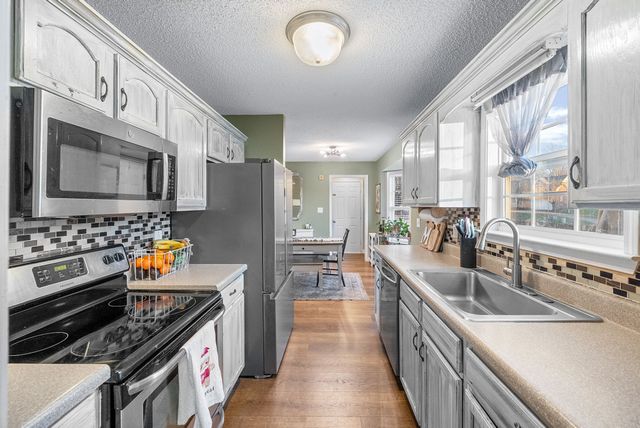 1700 Cedar Springs Cir, Clarksville, TN 37042