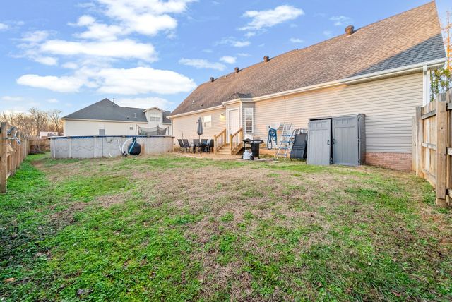 1700 Cedar Springs Cir, Clarksville, TN 37042