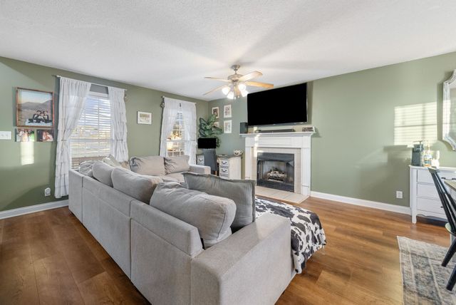 1700 Cedar Springs Cir, Clarksville, TN 37042