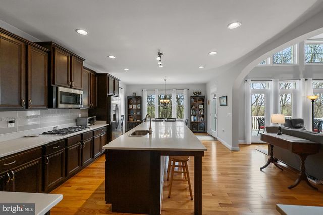 2924 MILL ISLAND PKWY, Frederick, MD 21701