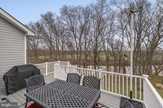 2924 MILL ISLAND PKWY, Frederick, MD 21701