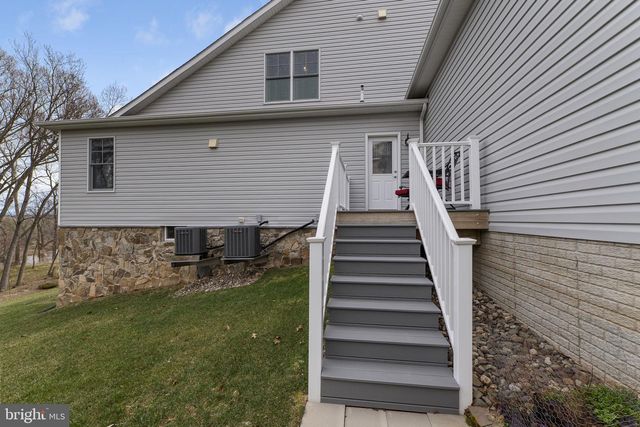 2924 MILL ISLAND PKWY, Frederick, MD 21701