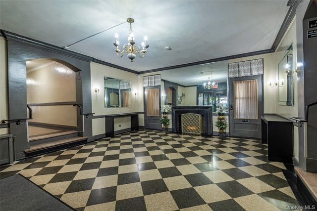 72-34 Austin Street D4, Forest Hills, NY 11375