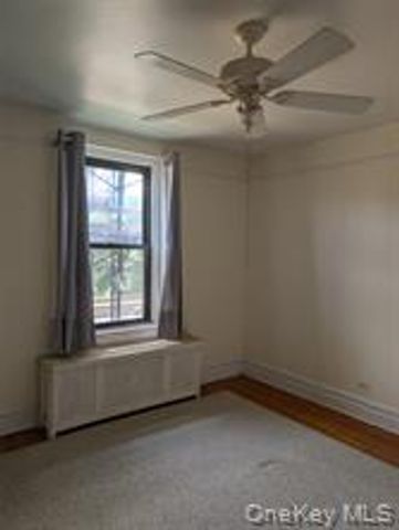 72-34 Austin Street D4, Forest Hills, NY 11375