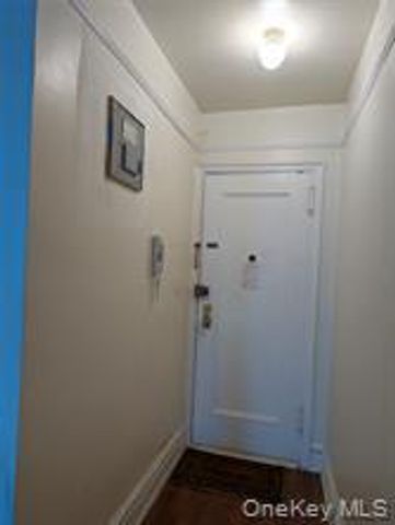 72-34 Austin Street D4, Forest Hills, NY 11375