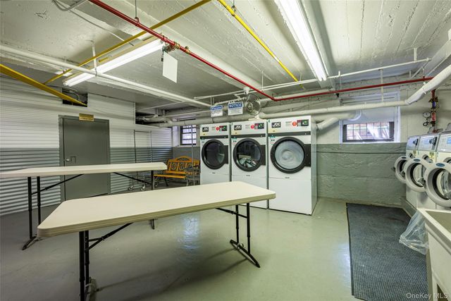 72-34 Austin Street D4, Forest Hills, NY 11375