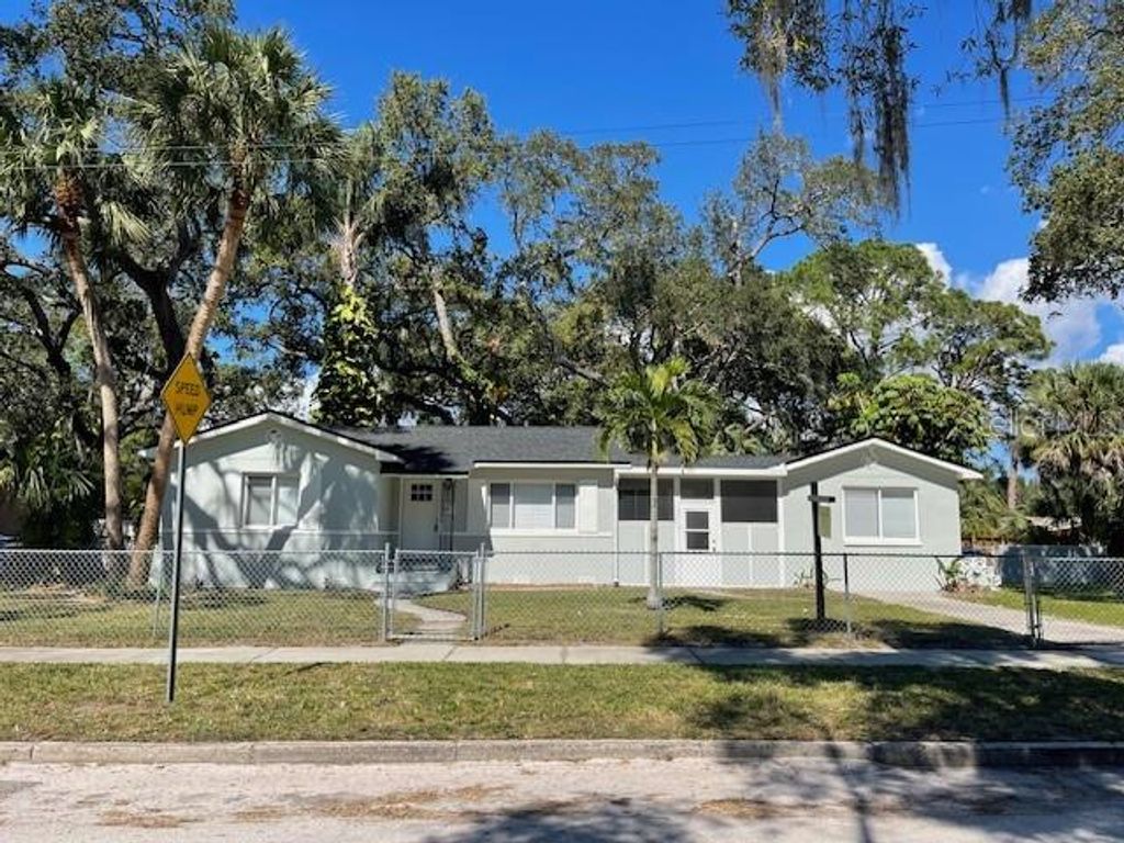 741 28TH AVENUE S, St Petersburg, FL 33705