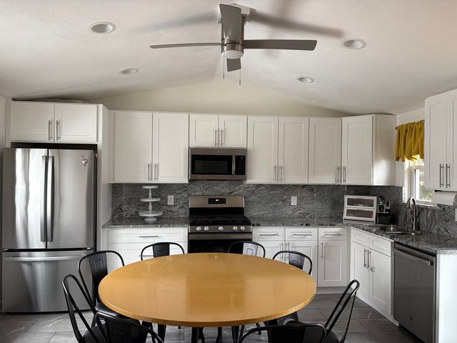 209 Windmill Street, North Providence, RI 02904