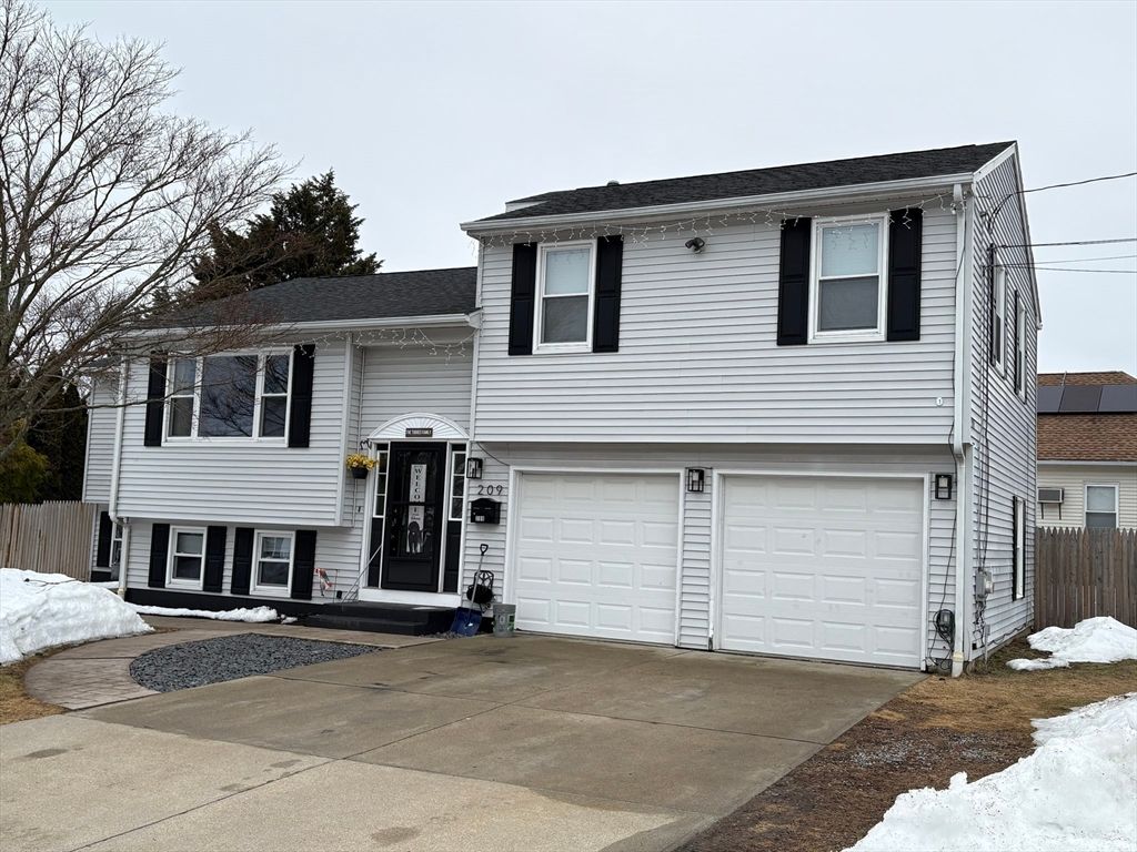 209 Windmill Street, North Providence, RI 02904